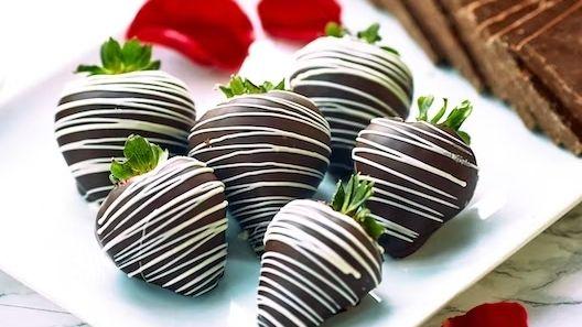 5 Milk Chocolate Strawberries