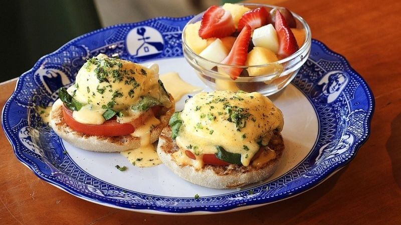 Artichoke Florentine Benedict