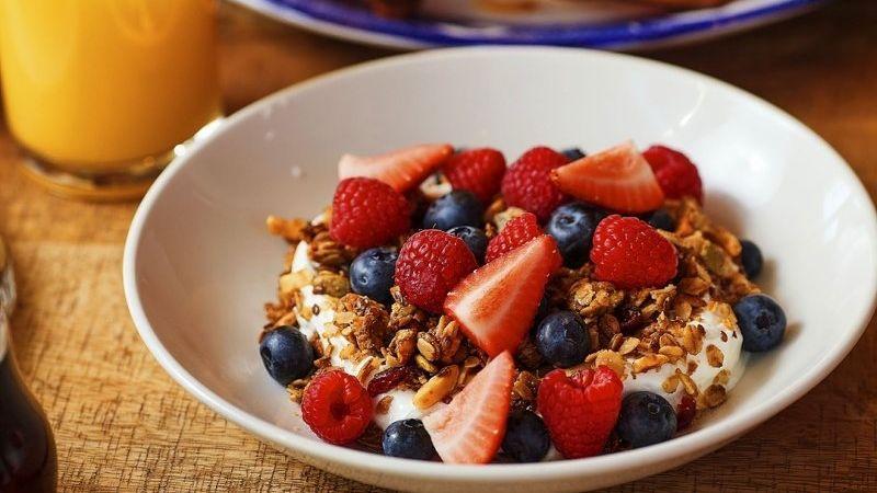 Greek Yogurt, Berries and Granola