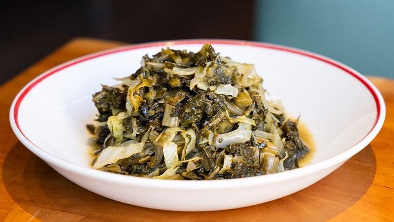 Large Braised Collard Greens and Cabbage