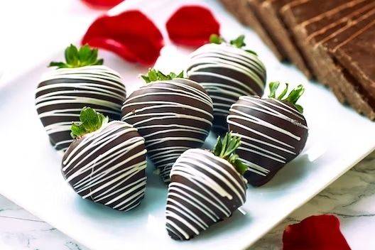 5 Milk Chocolate Strawberries