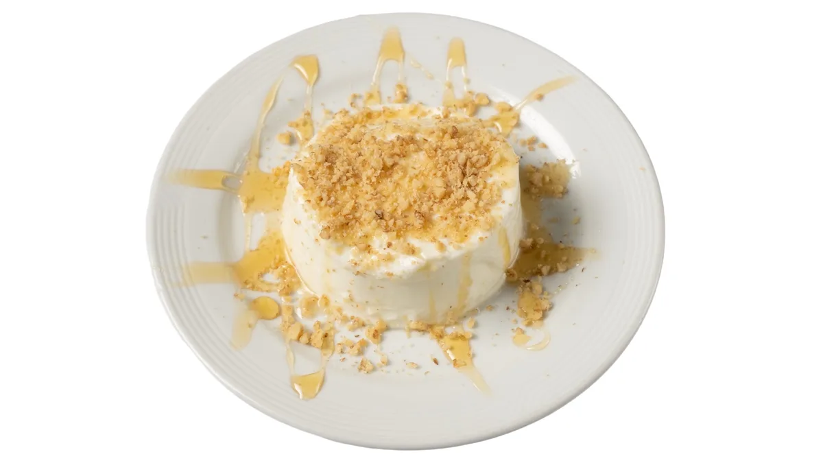 Yoghurt with Honey and Nuts