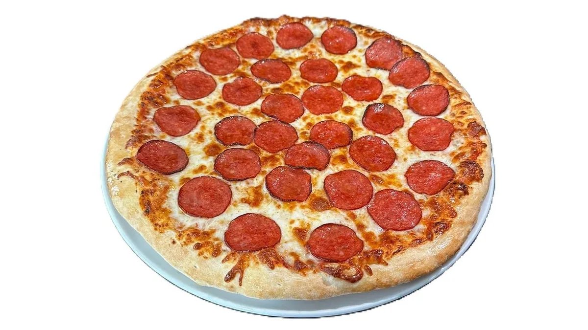 Pizza pepperoni XXL+2 bauturi(doza Bergenbier sau Cola pet 0.3L)