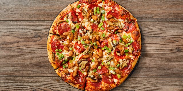 Deluxe Pizza