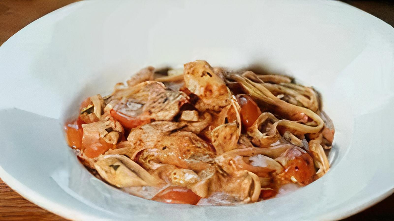 CHICKEN LINGUINI