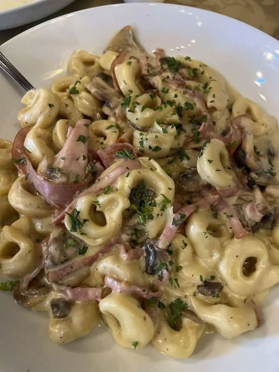 Tortellini Salsa Avorio