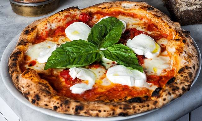 GLUTEN FREE ALLA CAPRESE PIZZA
