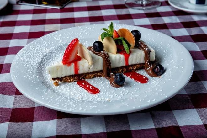 NEAPOLITAN CHEESECAKE