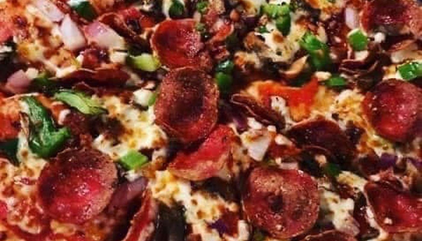 Fifth Avenue Pizza (9" Small)