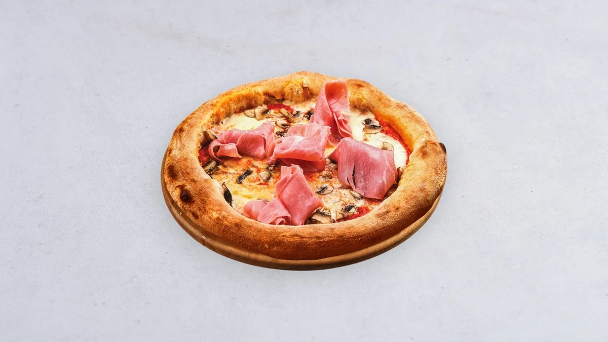 Prosciutto con funghi