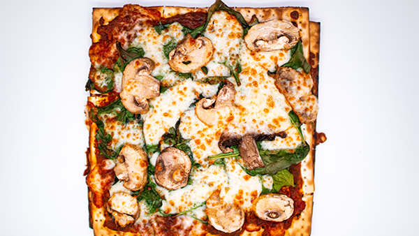 Matzah Fresh Mommas Favorite Pizza
