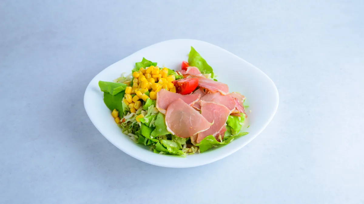 Salata pečenica kukuruz