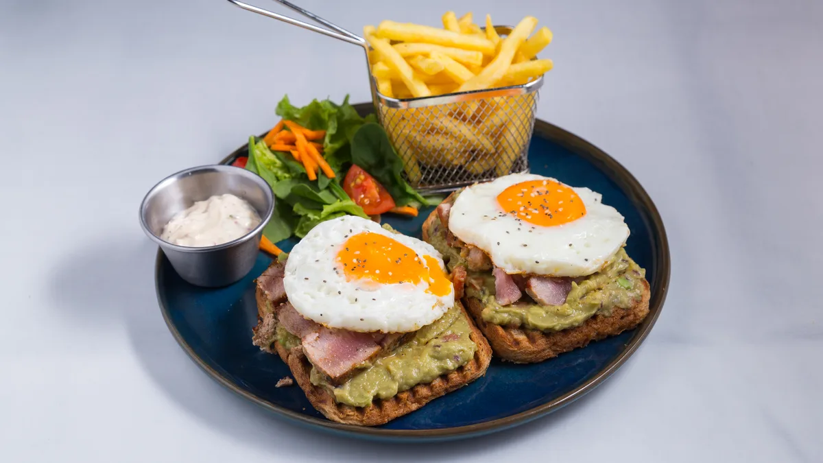 Avokado tost tuna (posno)