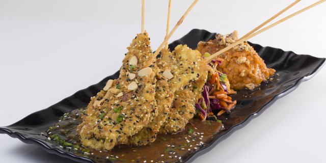 Almond-Rosemary Chicken Skewers