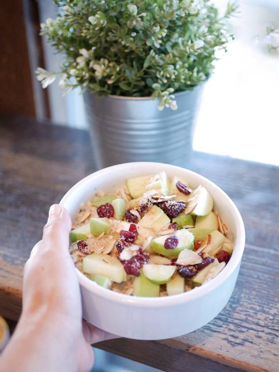 Apple Crisp Oatmeal Bowl