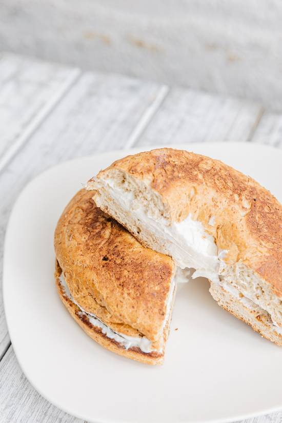 Bagel and Cream