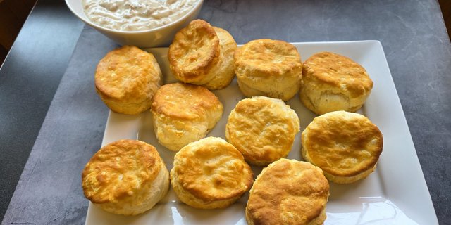 Biscuits and Gravy Combo