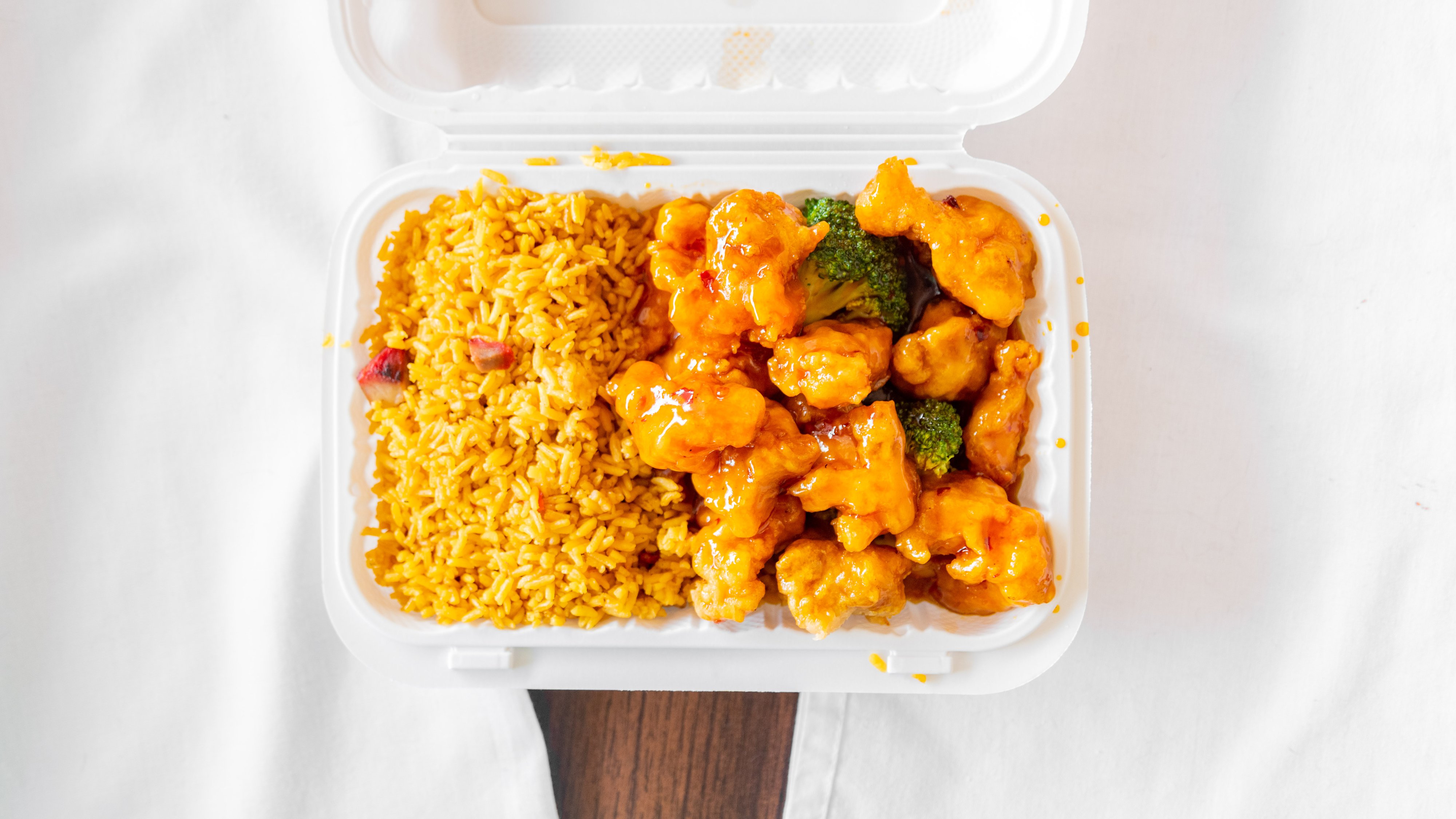 A24. General Tso's Chicken (Hot and Spicy), Boneless Spare Ribs