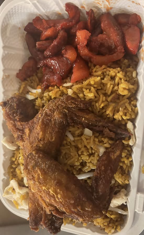 Boneless Spare Ribs and Chicken Wings (2 pcs)