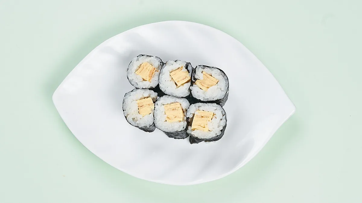 30. Tamago Maki