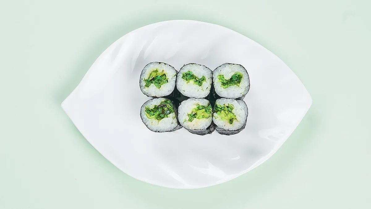36. Gomawakame Maki