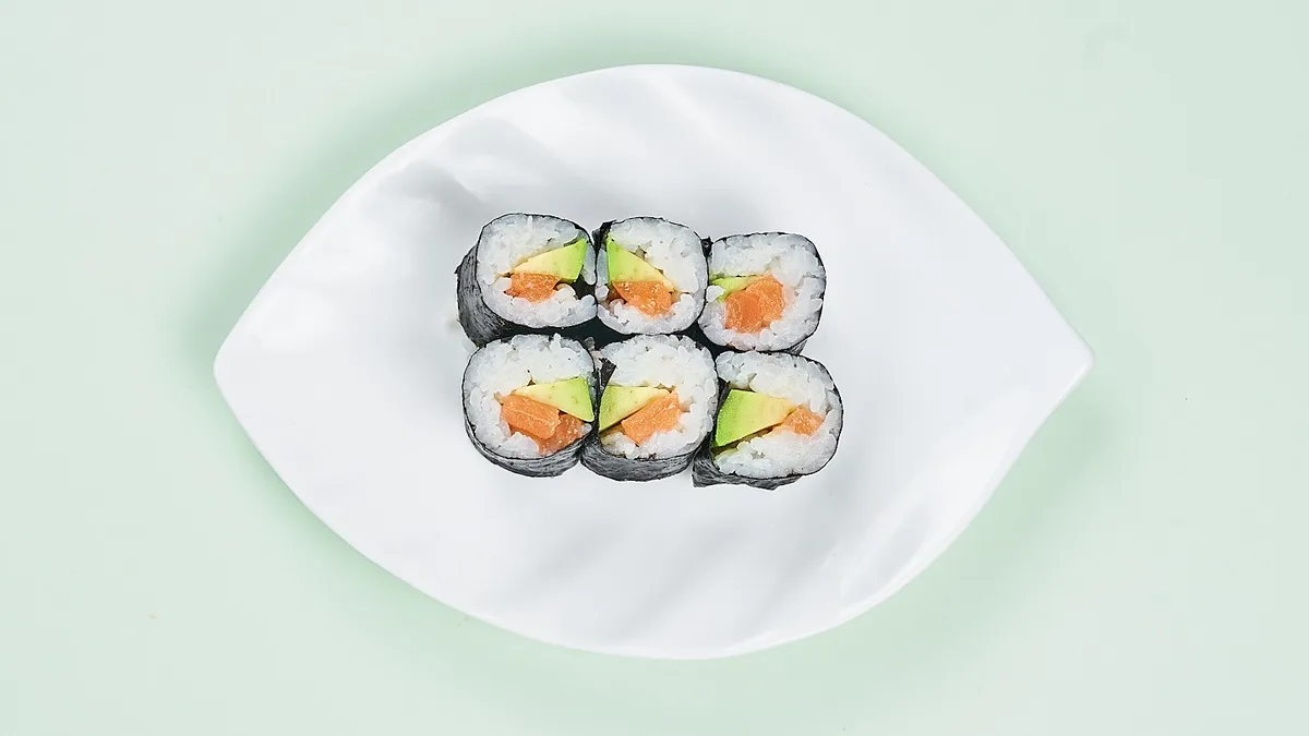 39. Sake-Avo Maki