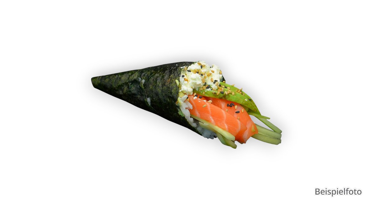 62. Sake Avocado Temaki