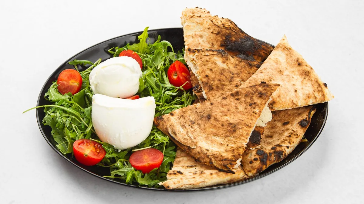 Mozzarella bufala na rukoli