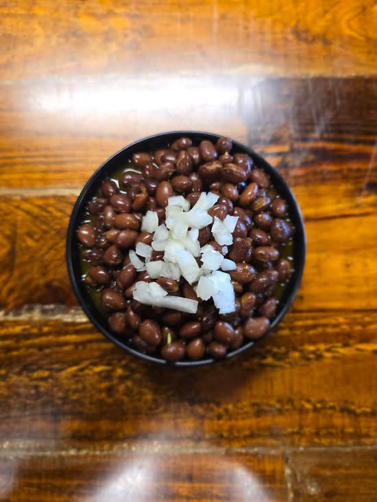 Black Beans and Onions