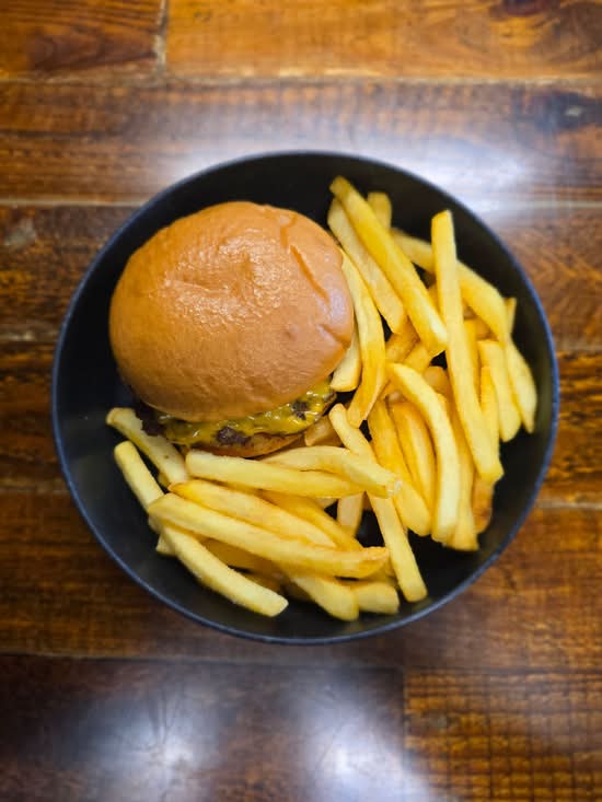 Kids Cheeseburger