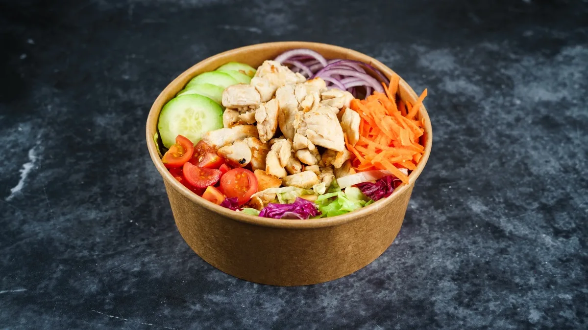 Salata s grill piletinom