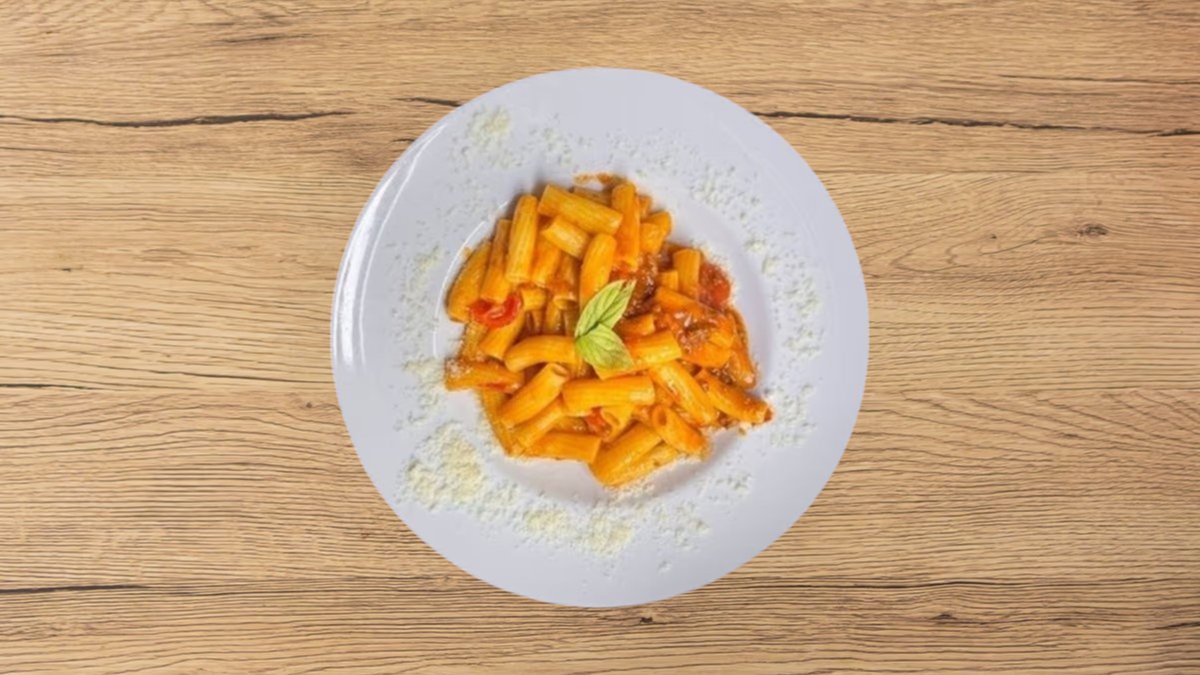 Rigatoni Bolognese