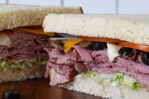 Knuckle Sandwich Boxed Lunch