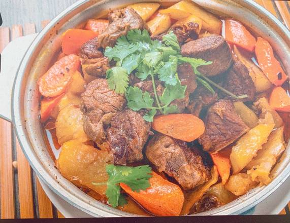 Baised Beef Casserole 砂鍋牛肉