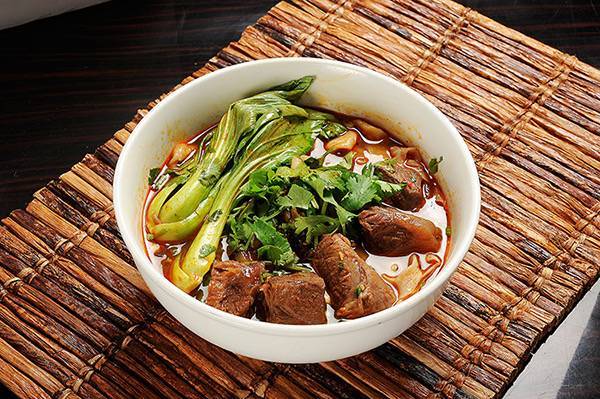 Braised Beef Noodle Soup 红烧牛肉面