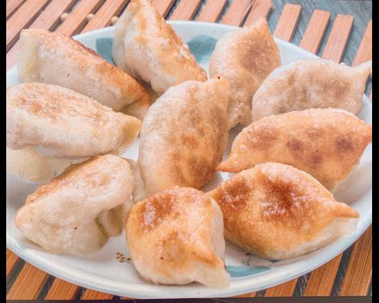 Pork Napa Potstickers 猪肉白菜锅贴