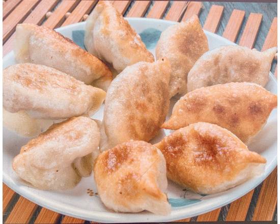 Pork Shrimp Potstickers 猪肉三鮮锅贴