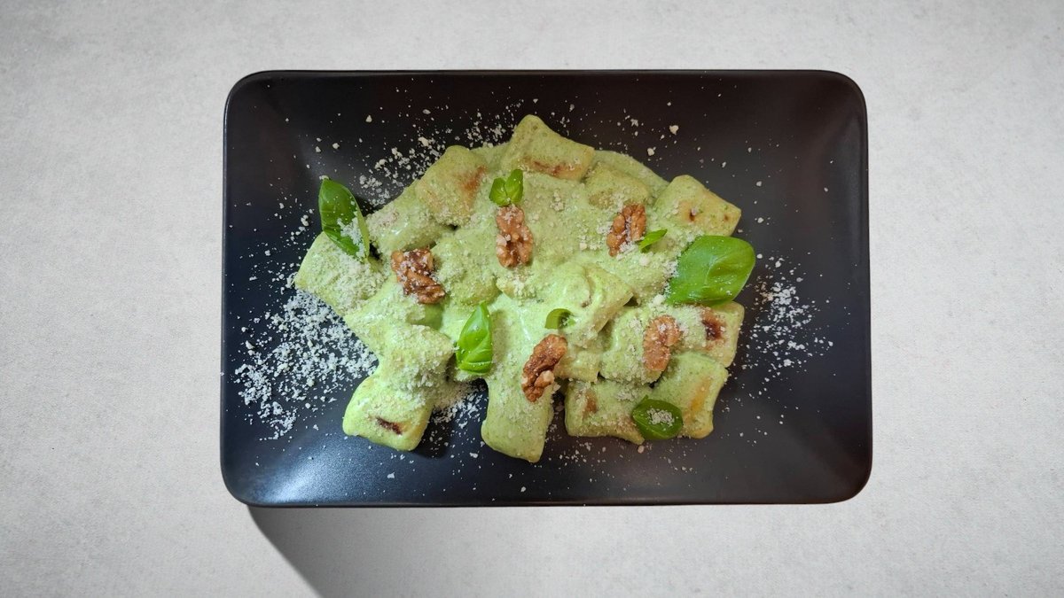 Njoke sa pesto sosom
