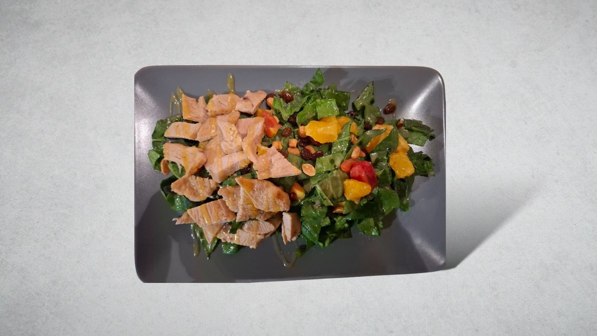 Salata sa ćuretinom I spanaćem