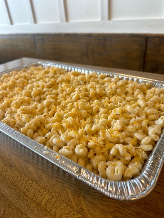 large mac and cheese tray