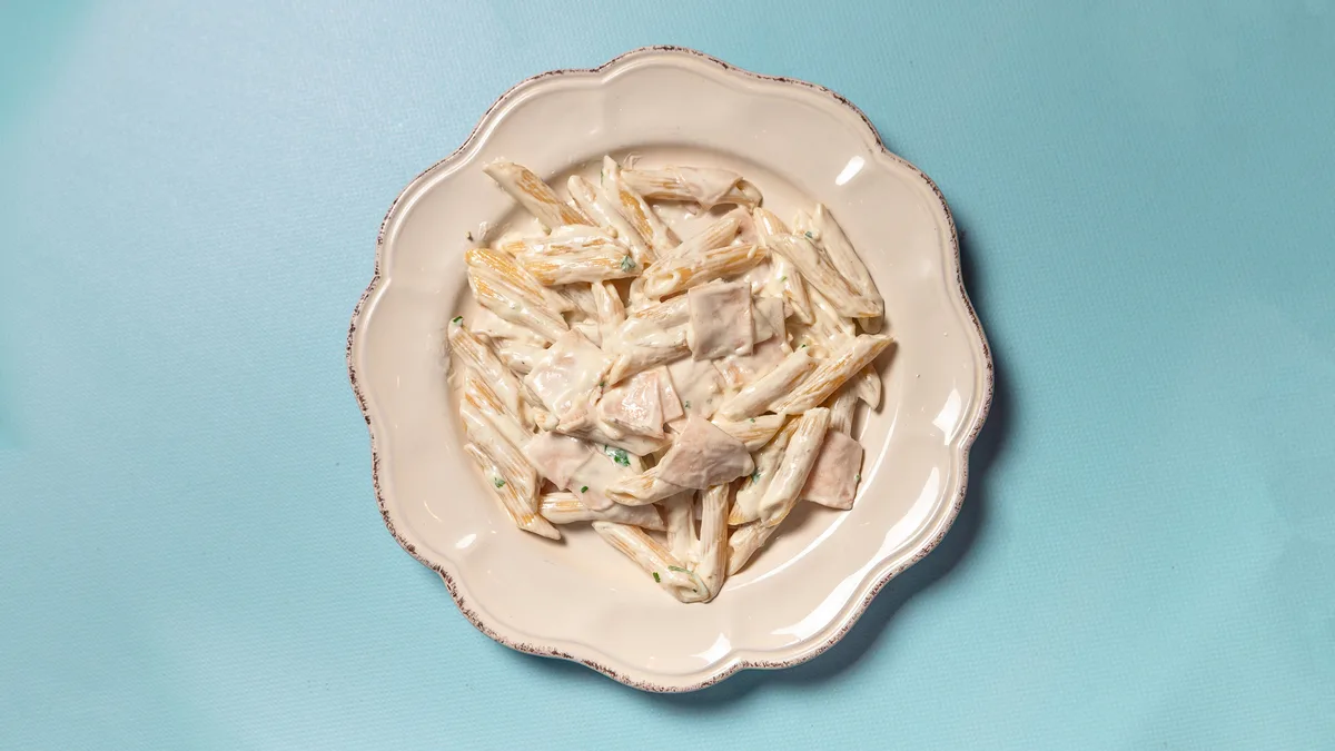 Penne Pana Proshute