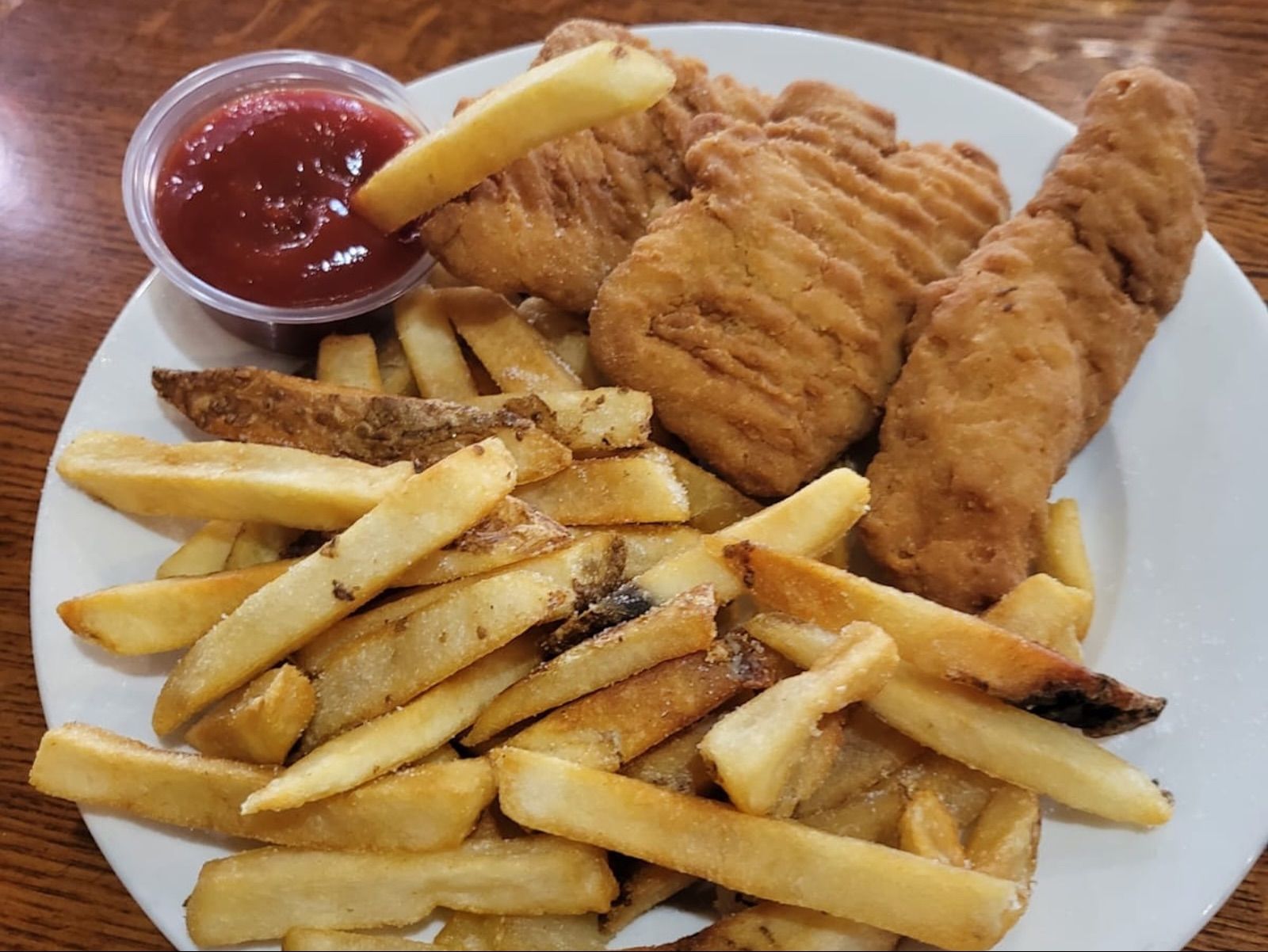 3 Chicken Tender. With Fries