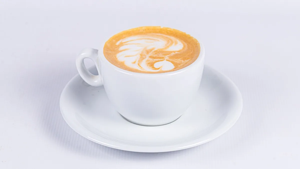 Espresso kafa sa mlekom