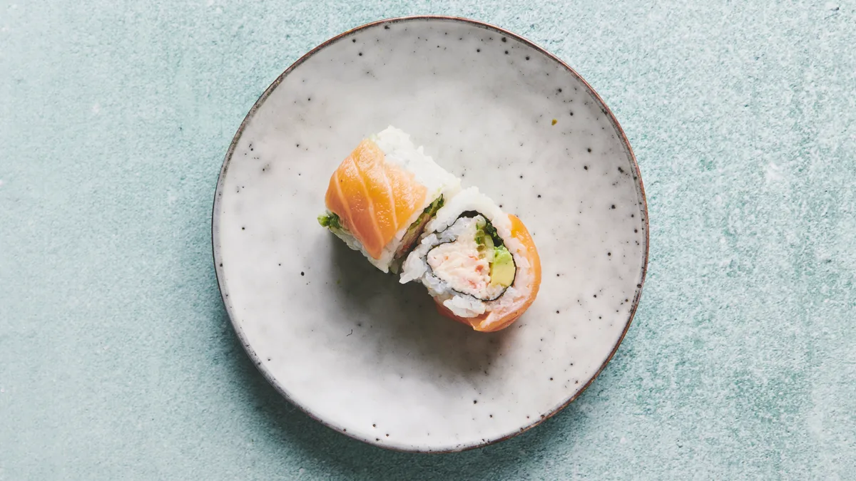 Special Maki Laks Kaburi Roll
