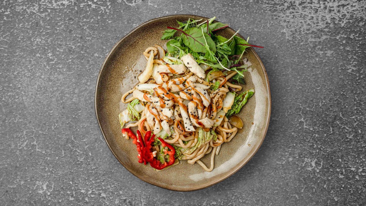Stærk Yaki Udon Med Kylling
