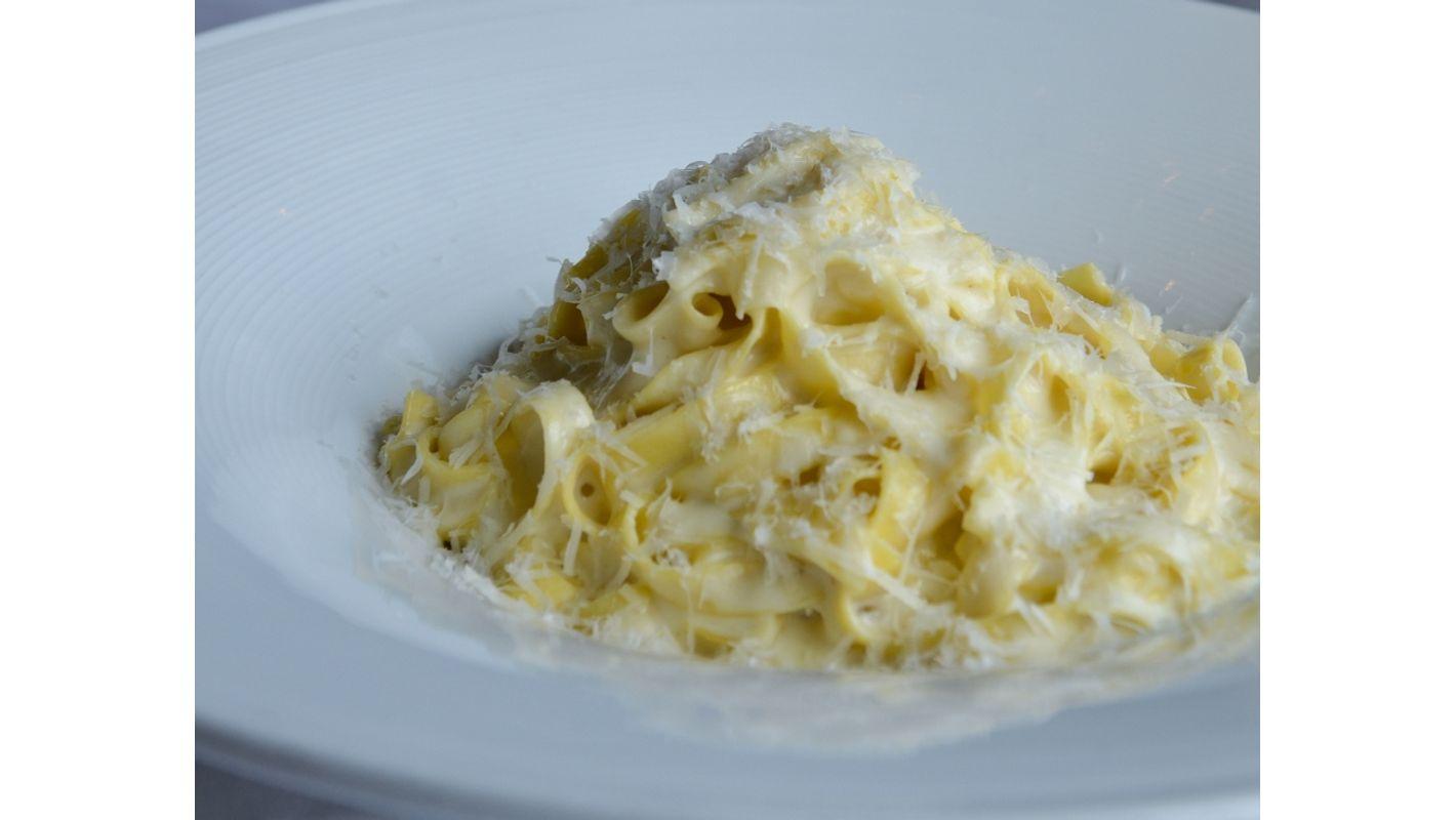 Fettuccine Alfredo
