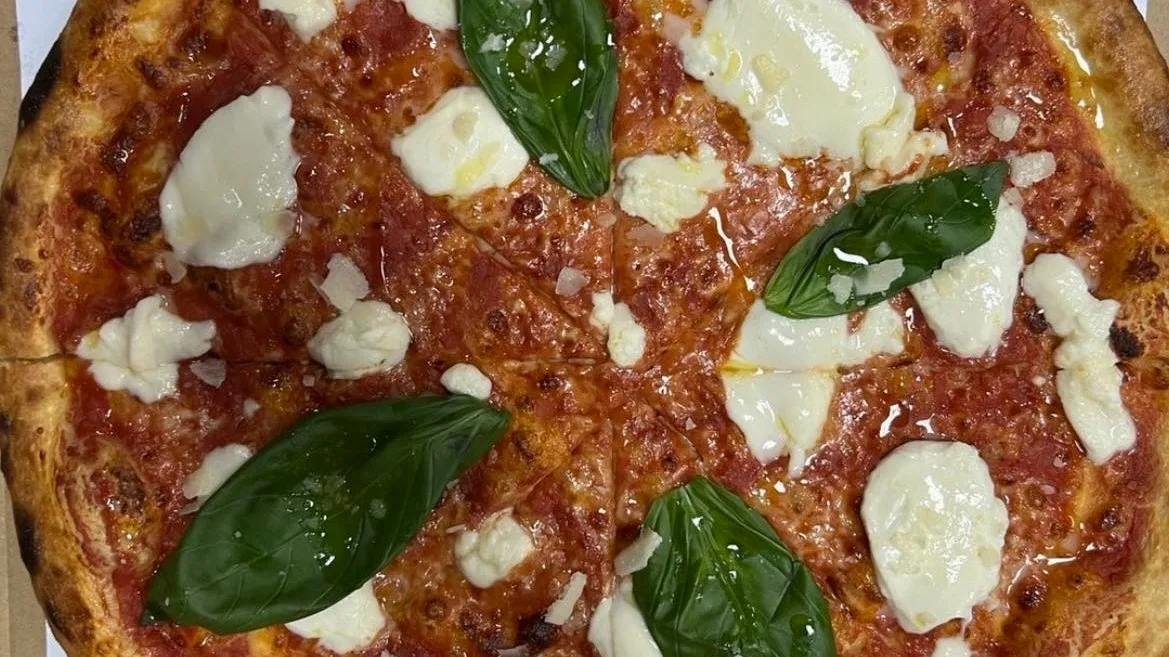 Margherita pizza 32cm