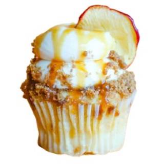 Apple Cheesecake Crumble Cupcake
