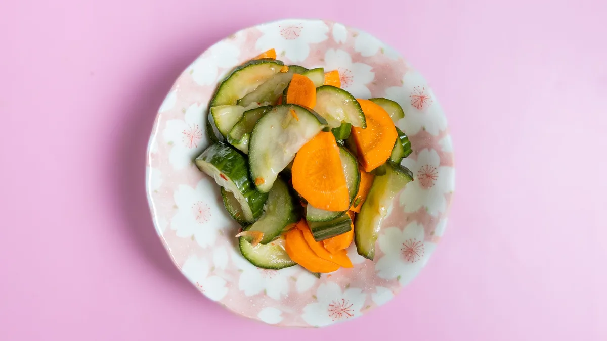 003. Gurkensalat