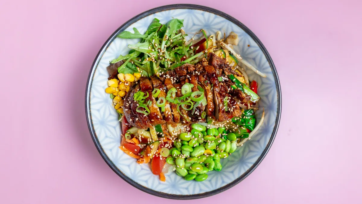 021. Chicken-Teriyaki-Salat